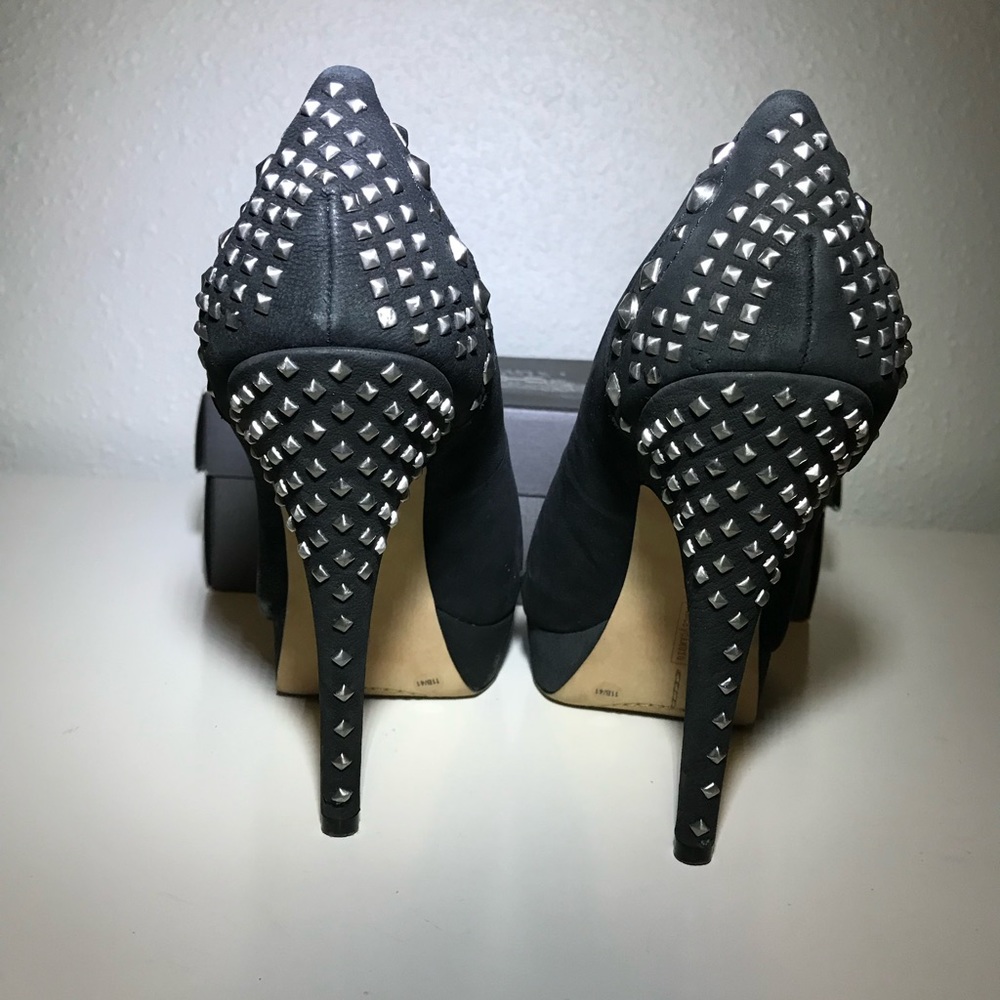 Vince Camuto VC-Malaya Pumps